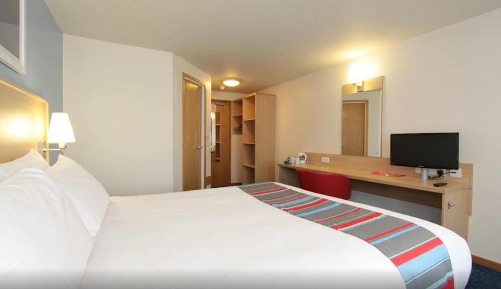 Travelodge London Central City Road Eksteriør bilde