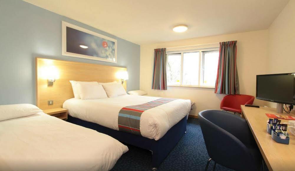 Travelodge London Central City Road Eksteriør bilde